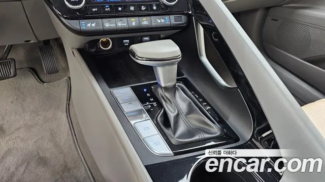 Hyundai AVANTE Avante (CN7) — Фото автомобиля 8