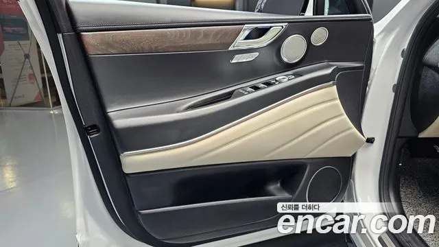 Genesis GV80 — Фото автомобиля 13