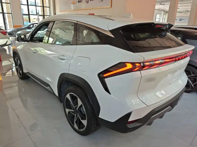 Geely Galaxy L7 — Фото автомобиля 4