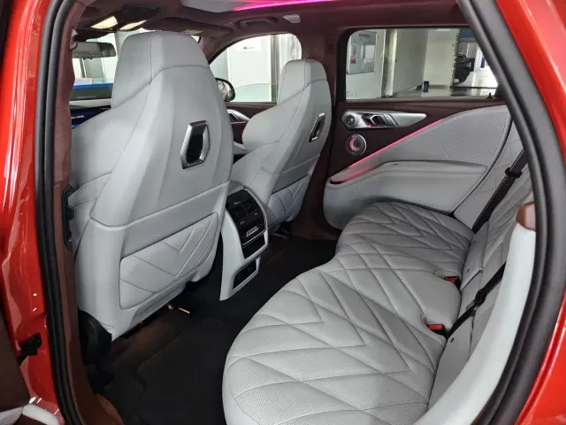 BMW XM — Фото автомобиля 13