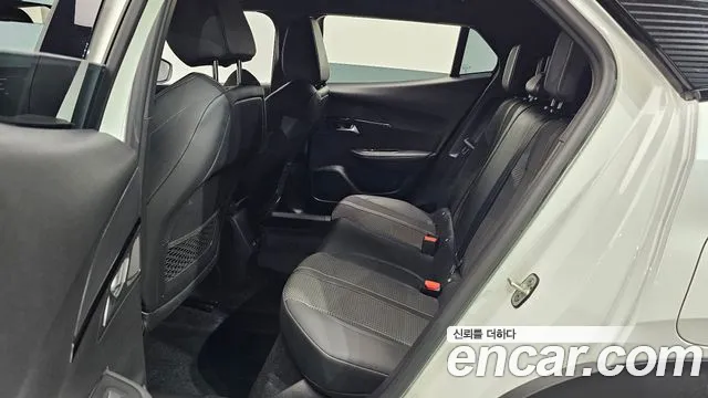Peugeot 2008 — Фото автомобиля 11