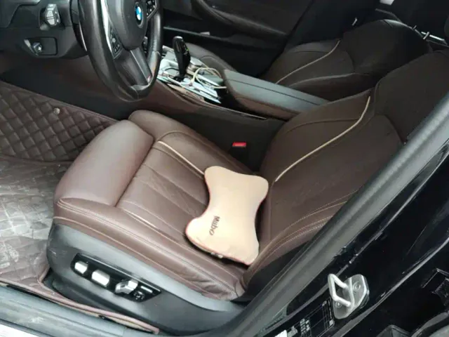 BMW 5 Series — Фото автомобиля 9