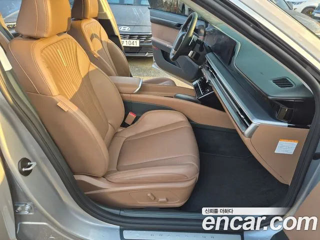 Hyundai Grandeur GN7 — Фото автомобиля 10