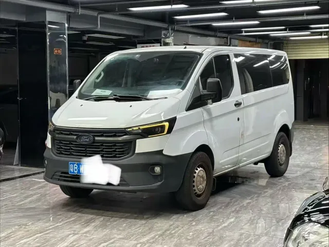 Фотография автомобиля — Ford Transit