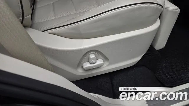 KG_Mobility_Ssangyong Rexton Rexton Arena Дизель 2.2 4WD — Фото автомобиля 23