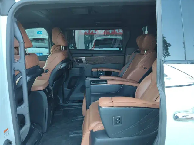 Toyota Vellfire — Фото автомобиля 4