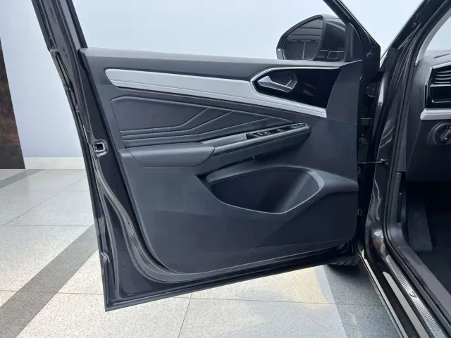 Jetta VS7 — Фото автомобиля 15