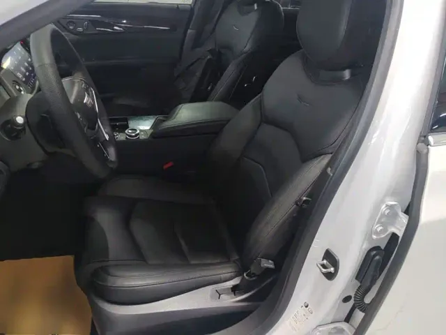 Cadillac CT6 — Фото автомобиля 14
