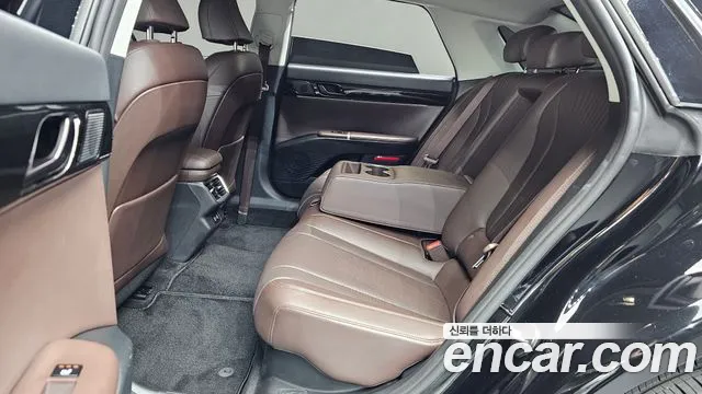 Hyundai Grandeur GN7 — Фото автомобиля 17