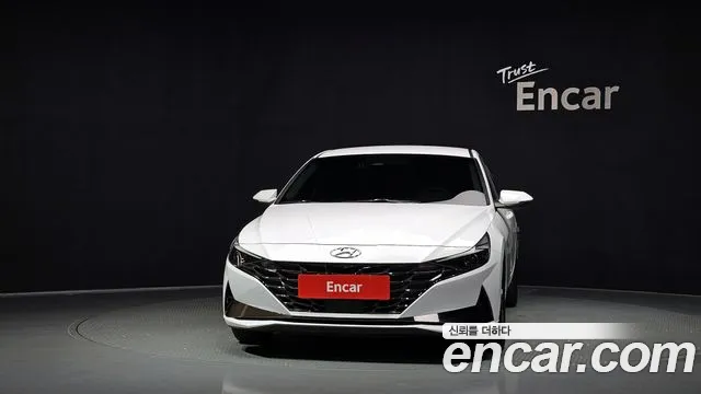 Hyundai AVANTE Avante (CN7) — Фото автомобиля 3