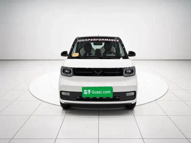 Wuling Hongguang Mini EV — Фото автомобиля 2