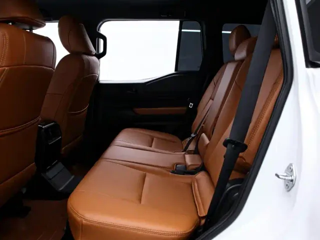 Toyota Prado — Фото автомобиля 15