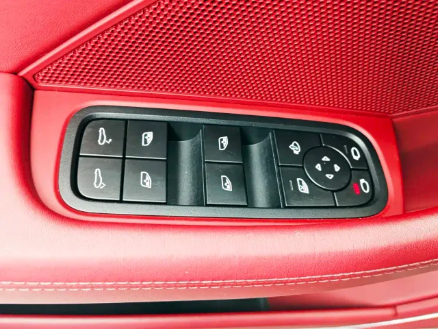 Porsche Panamera — Фото автомобиля 17