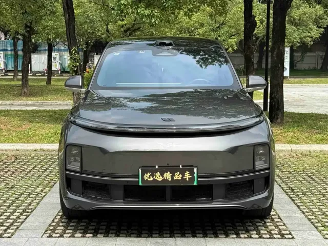 Li Auto L9 — Фото автомобиля 2