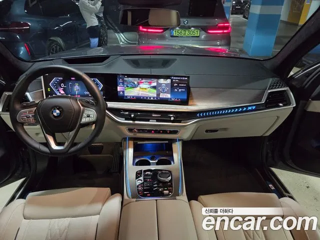 BMW X7 — Фото автомобиля 7
