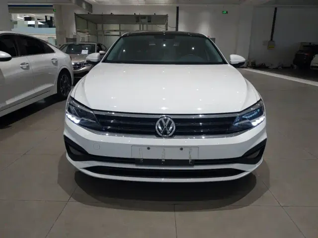 Volkswagen Lamando — Фото автомобиля 2