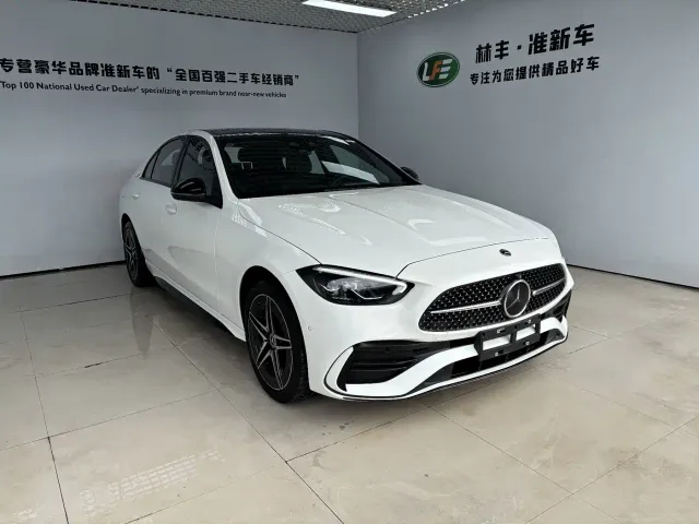 Mercedes-Benz C-Class — Фото автомобиля 3