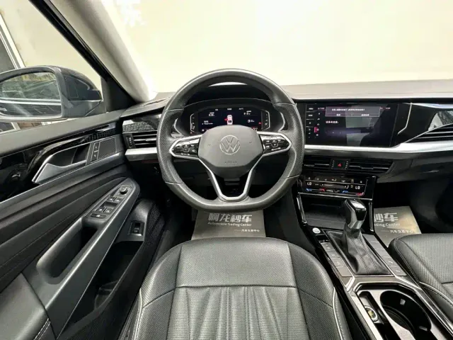 Volkswagen Passat — Фото автомобиля 13