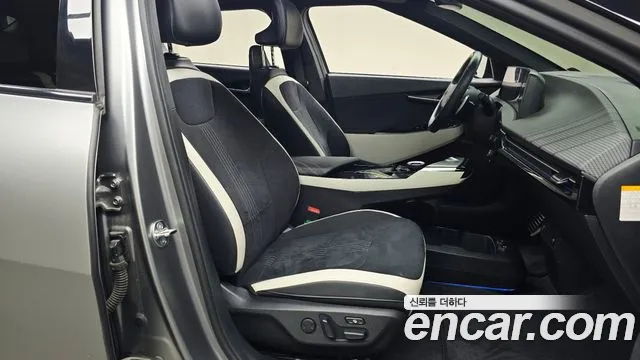 Kia EV6 — Фото автомобиля 16