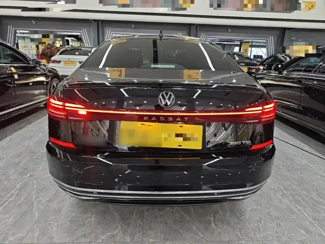 Volkswagen Passat — Фото автомобиля 5