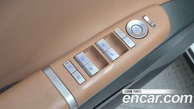 Hyundai Grandeur GN7 — Фото автомобиля 21