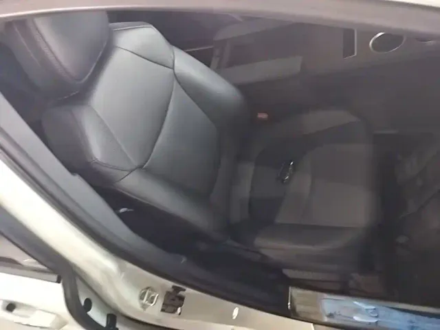 Toyota Granvia — Фото автомобиля 24