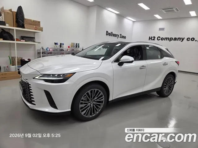 Фотография автомобиля — Lexus RX
