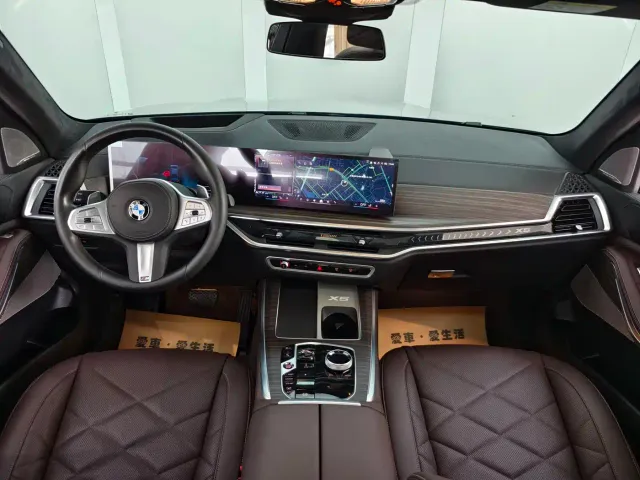 BMW X5 — Фото автомобиля 8