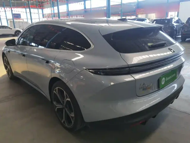 Nio ET5 Touring — Фото автомобиля 4