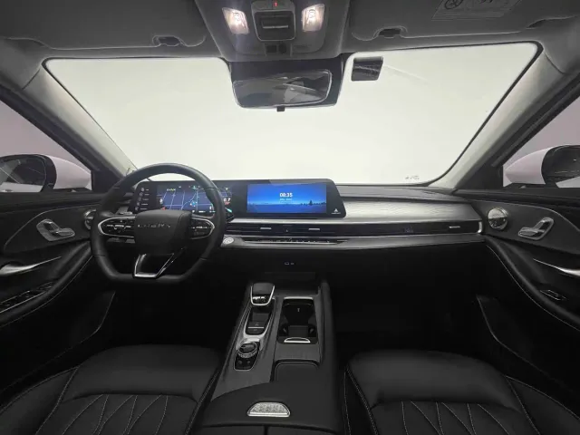 Chery Arrizo 8 — Фото автомобиля 13