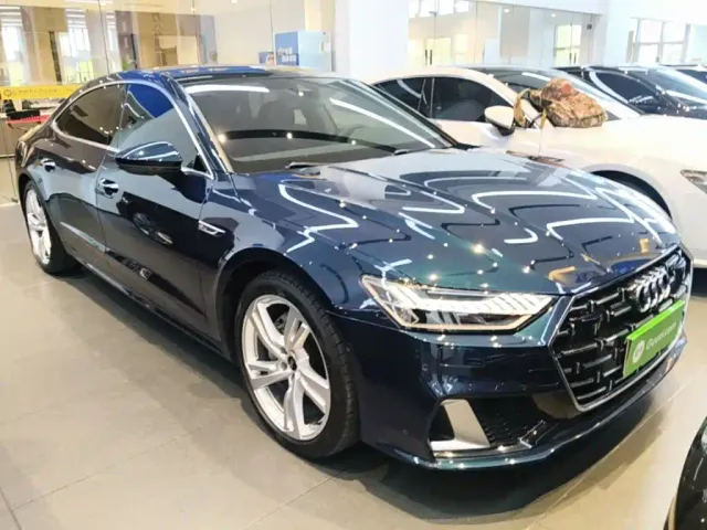 Audi A7L — Фото автомобиля 3