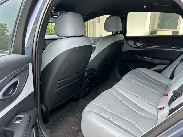 BYD Seal 07 DM-i — Фото автомобиля 4