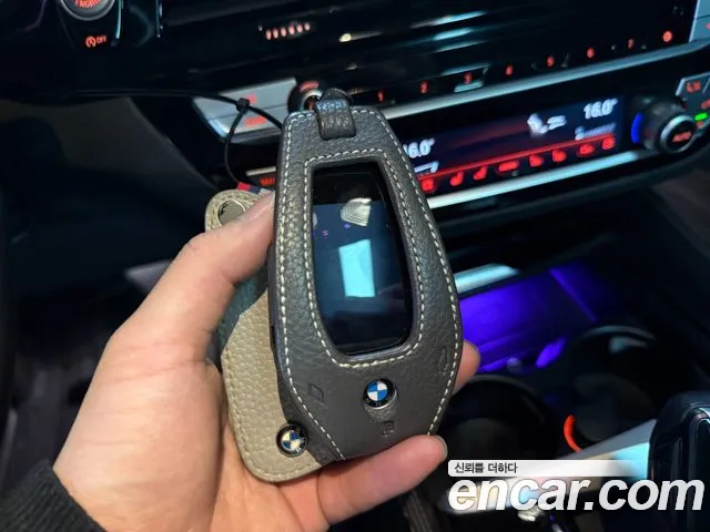 BMW 5 Series G30 — Фото автомобиля 15