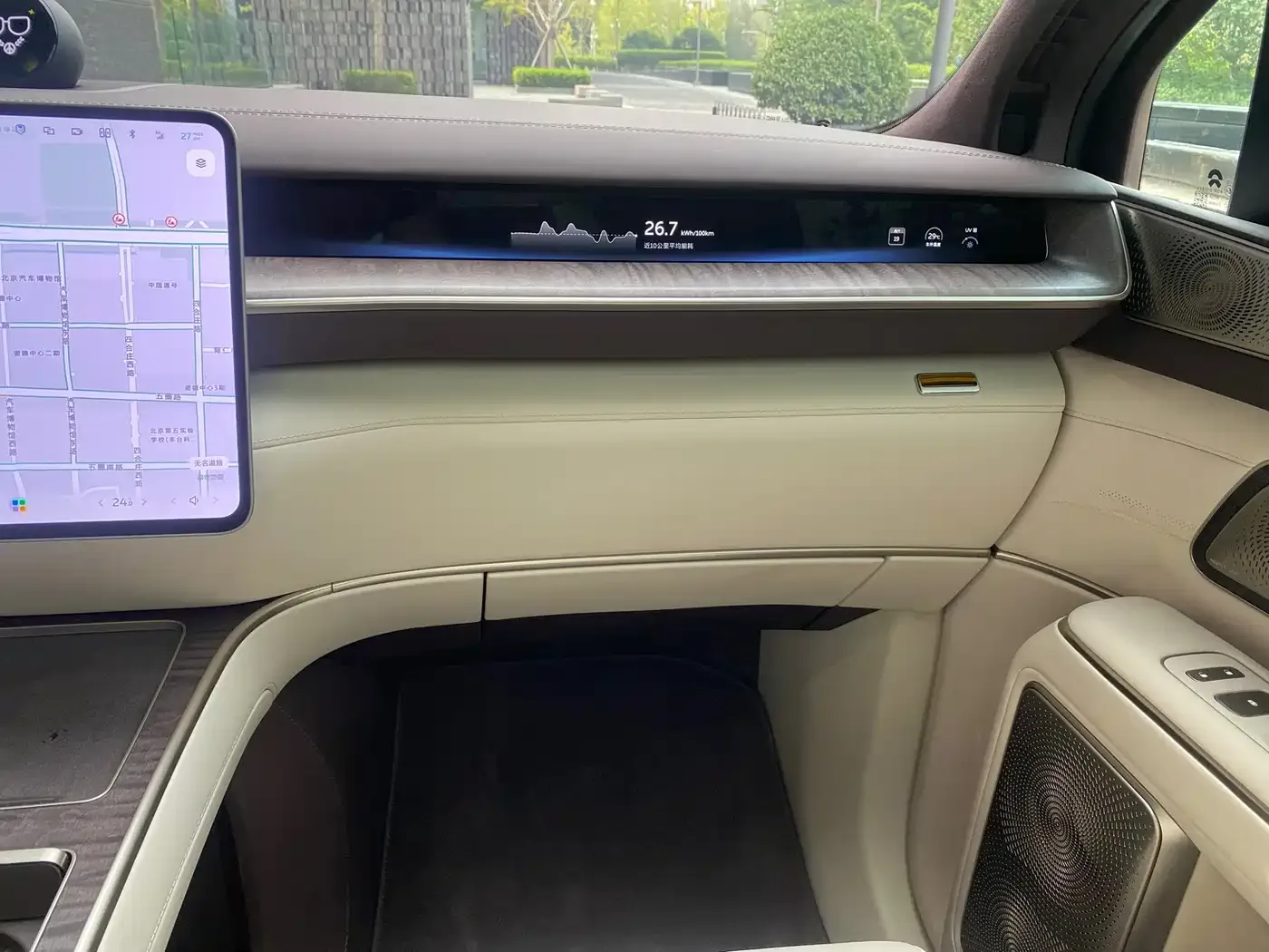 NIO NIO ES9 — Фото автомобиля 18