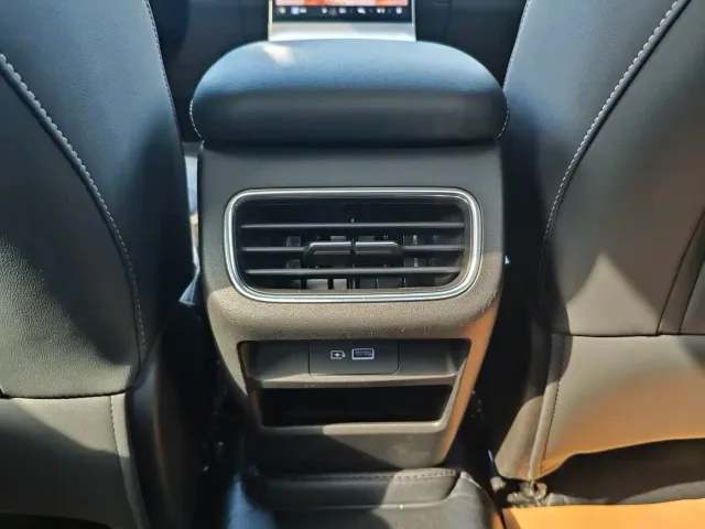 Geely Galaxy L6 — Фото автомобиля 26