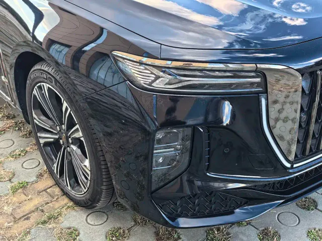 Hongqi H9 — Фото автомобиля 4