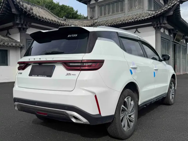 Geely Vision X6 — Фото автомобиля 5