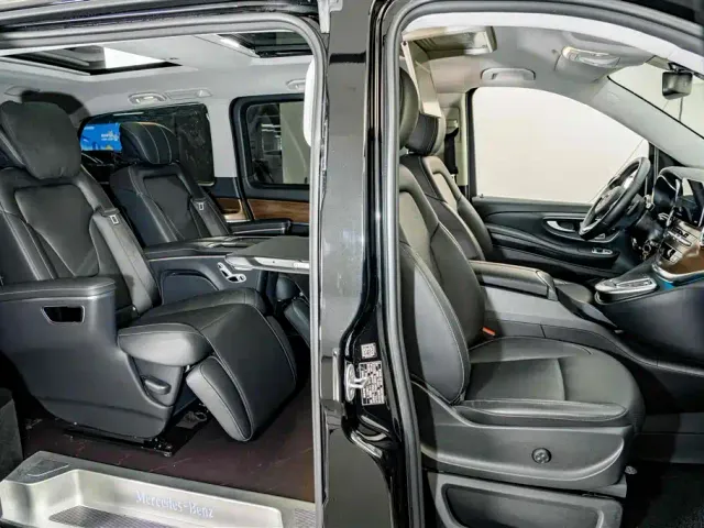 Mercedes-Benz V-Class — Фото автомобиля 24