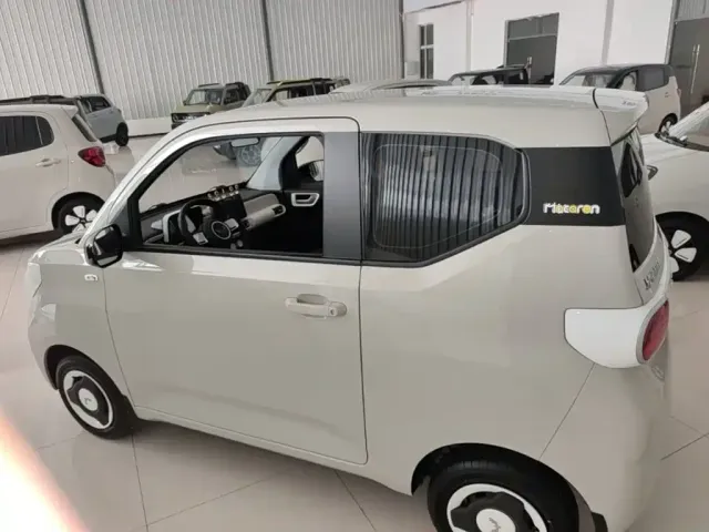 Wuling Hongguang Mini EV — Фото автомобиля 22