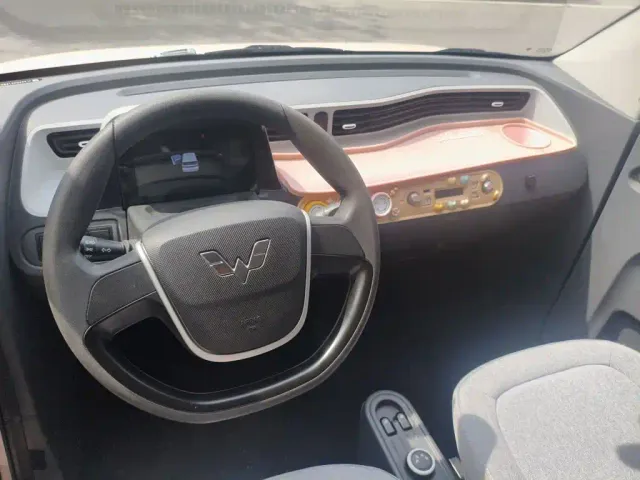 Wuling Hongguang Mini EV — Фото автомобиля 9