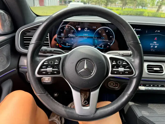 Mercedes-Benz GLE-Class — Фото автомобиля 12