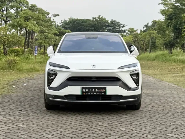 Nio EC6 — Фото автомобиля 2