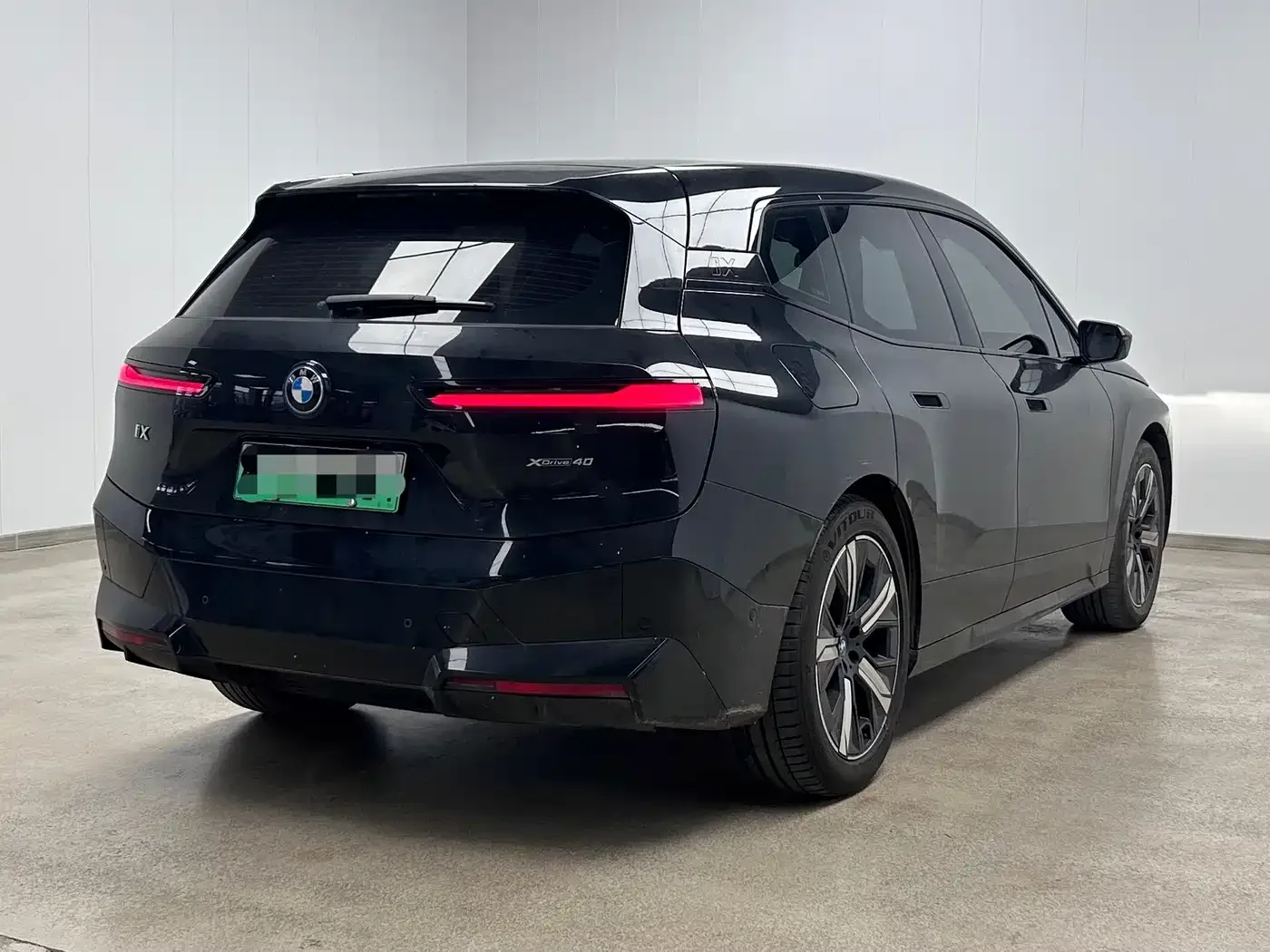 BMW BMW iX 2022 xDrive40 — Фото автомобиля 4