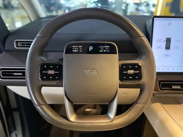 Li Auto MEGA — Фото автомобиля 8