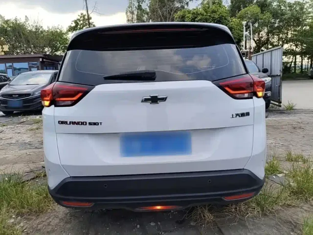Chevrolet Orlando — Фото автомобиля 5