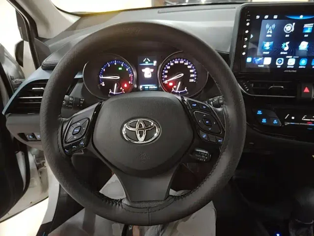Toyota IZOA — Фото автомобиля 10