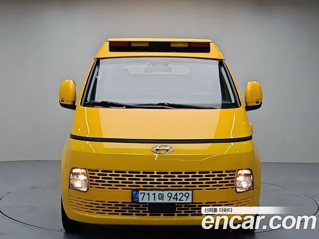 Hyundai Staria Staria L3.5 Школьный автобус — Фото автомобиля 3