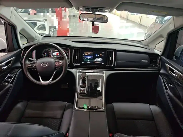 GAC Trumpchi M8 — Фото автомобиля 9