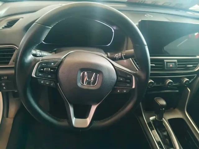 Honda Inspire — Фото автомобиля 5