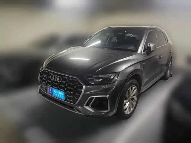 Фотография автомобиля — Audi Q5L